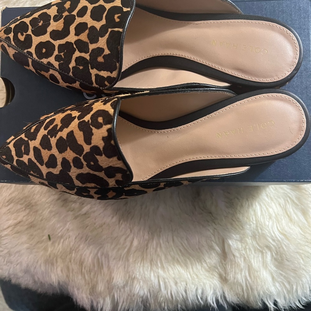 Cole Haan Animal Print Loafers mule sz 8.5 - Picture 2 of 6